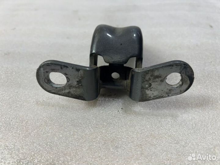 Петля двери задняя левая Kia Ceed универсал G4FC