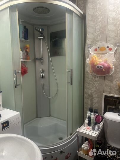 Душевая кабина 90х90