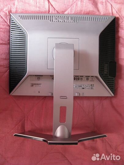 ЖК монитор 20 дюймов Dell UltraSharp 2007FP