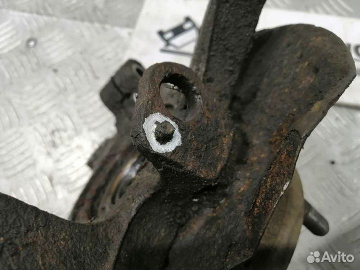 Кулак поворотный передний левый Chevrolet Lacetti