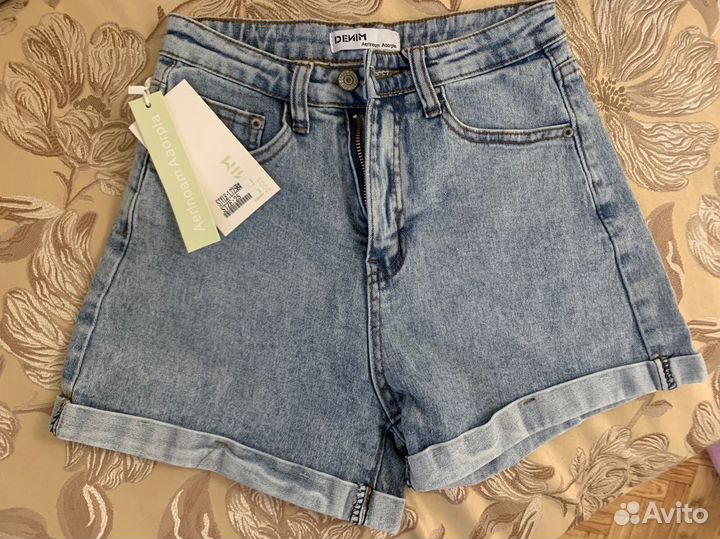 В наличии шорты denim