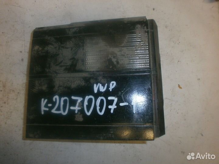 Фонарь задний (Volkswagen Passat)