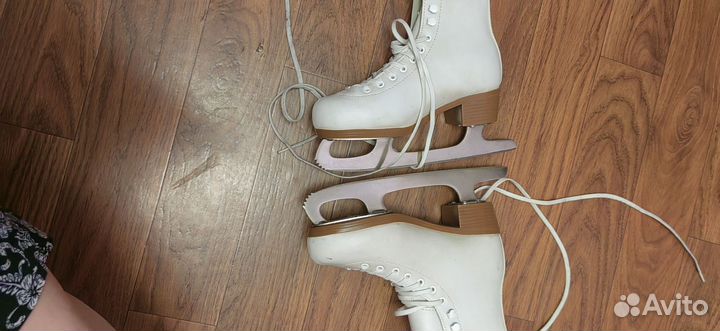 Коньки фигурные