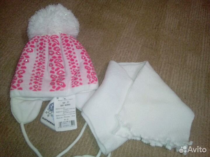 Новый комплект шапки и шарфа