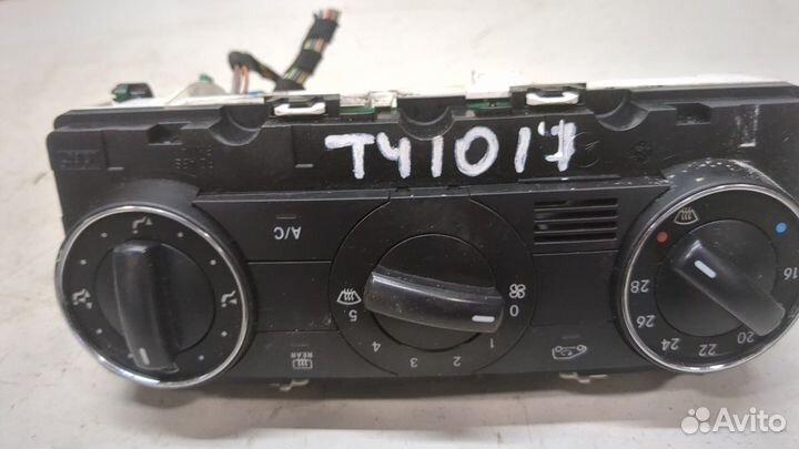 Переключатель отопителя Mercedes A W169, 2007