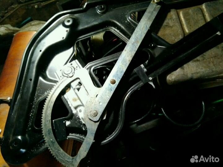 Стеклоподьемники на Мерседес Спринтер Классик