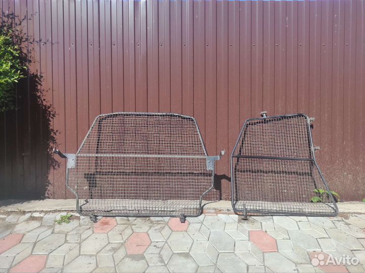 Перегородка багажника на Тойота Прадо