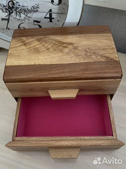 Шкатулка для украшений из дерева ручной работы