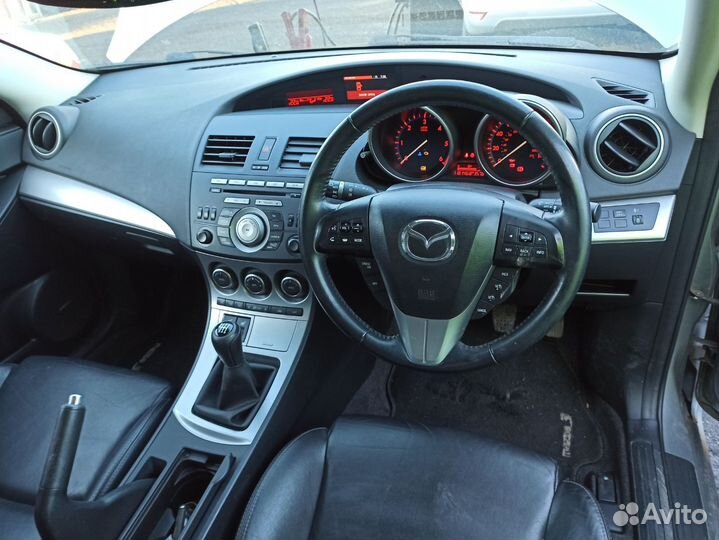 Фара правая mazda 3 2 2010