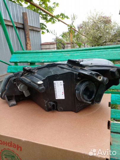 Фара volkswagen polo правая