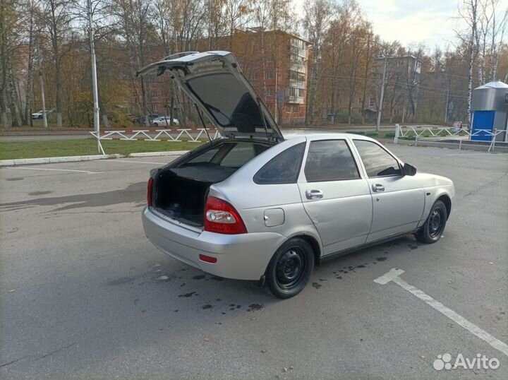LADA Priora 1.6 МТ, 2011, 200 000 км