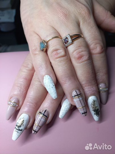 Наращивание ногтей