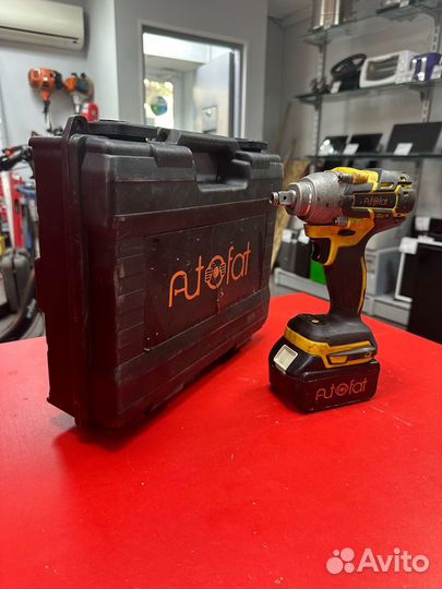 Гайковерт ударный, аккумуляторный