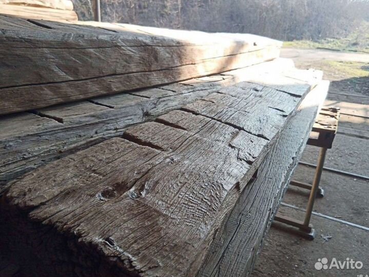 Балки дубовые в стиле лофт для интерьера