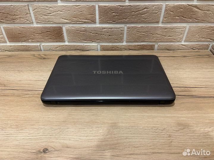Toshiba L850(core I5+radeon 1GB+SSD 120+500GB+6GB)