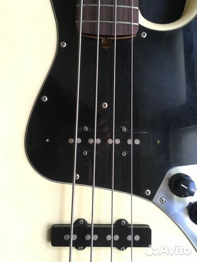 Бас- гитара «Fender Jazz Bass