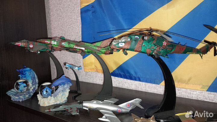 Клею модельки самолетов и вертолётов