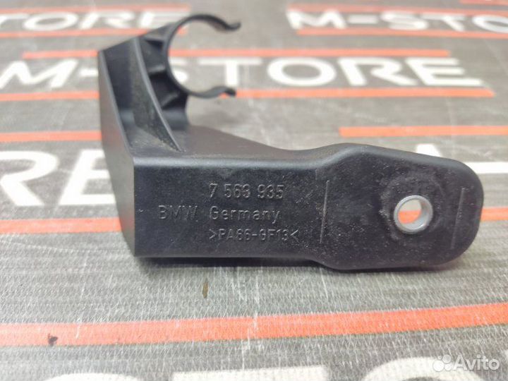 Держатель патрубка системы охлаждения Bmw X5 E70