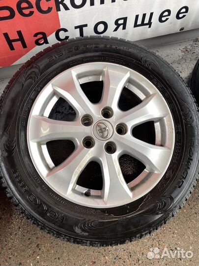 Комплект колес r16 диски оригинал Toyota и Nokian