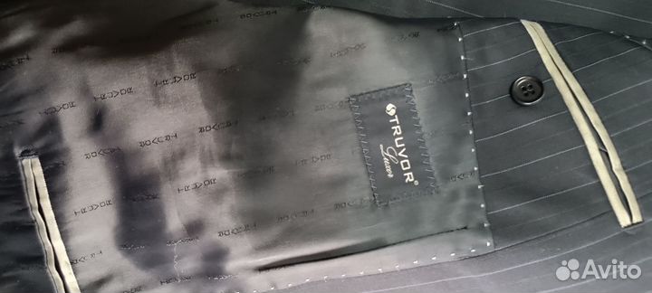 Мужской классический костюм