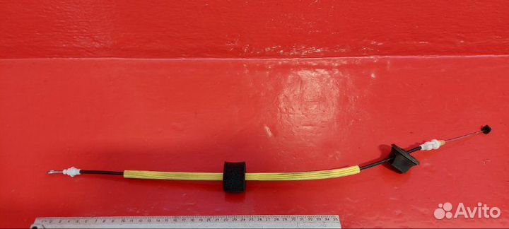 Тросик двери задний правый Audi A6 C6 2008