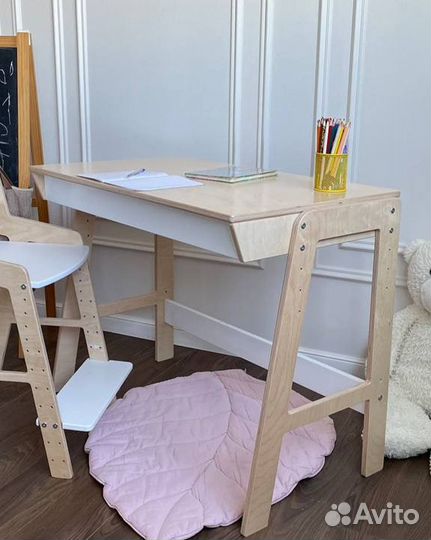 Детский растущий стол