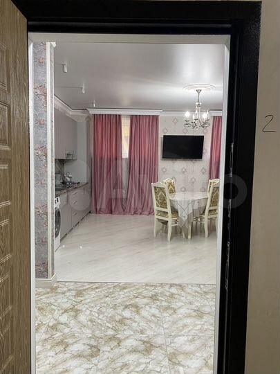 2-к. квартира, 57 м², 1/4 эт.
