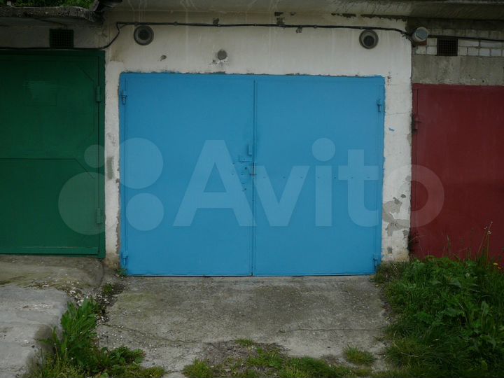 Гараж, > 30 м²