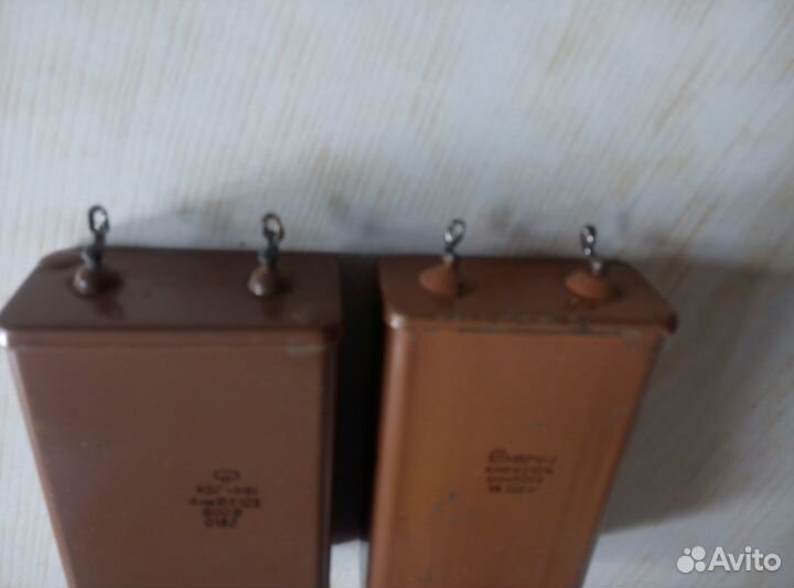 Конденсатор 4 мкф 600 в