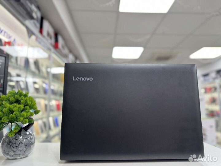 Ноутбук Lenovo 17