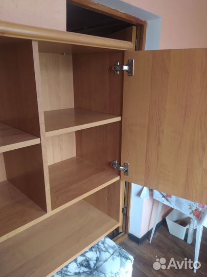 Полка книжная навесной шкаф