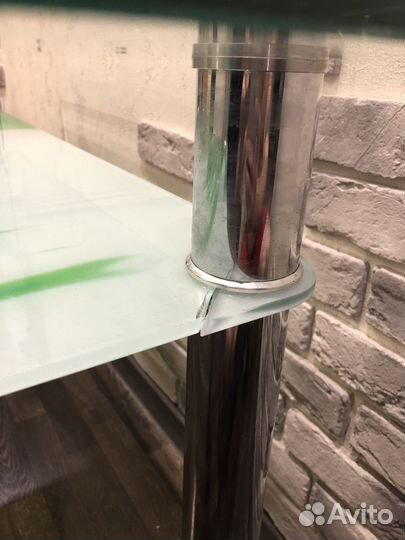 Стол стеклянный