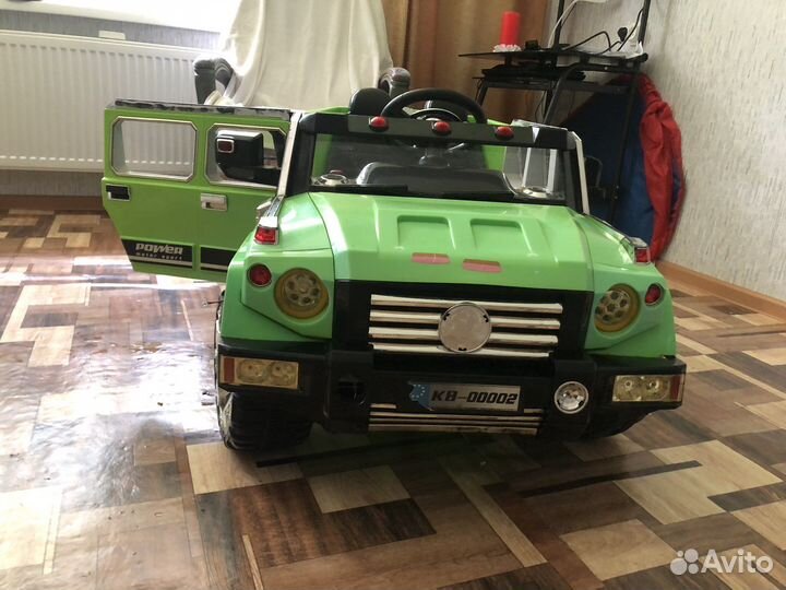 Детский электромобиль двухместный бу