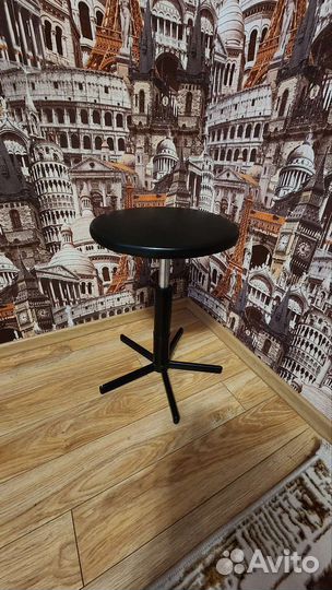 Стул для фортепиано