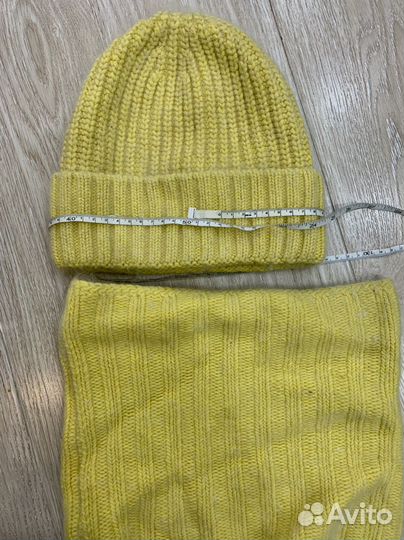 Шапка и шарф женская вязаная
