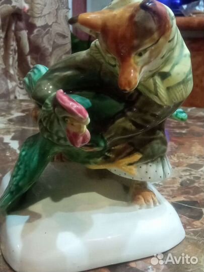 Декоративная тарелка Зик Конаково и фигурка