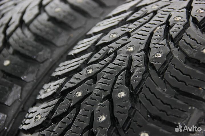 Nokian Tyres Hakkapeliitta 9 SUV 235/55 R20