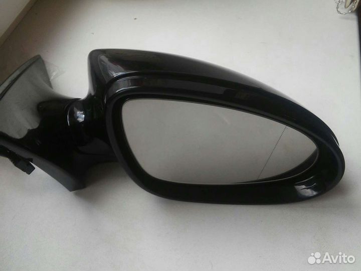 Зеркало заднего вида