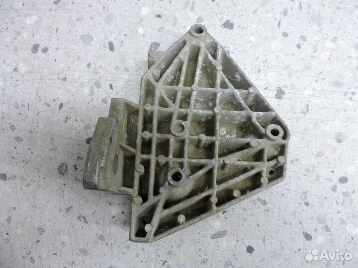 Кронштейн кондиционера Audi A4 B5 1994-2001