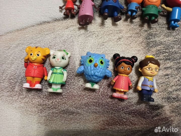 Фигурки тигрёнок Даниэль и его друзья игрушки