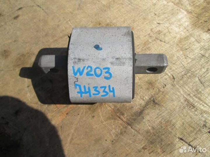 Подушка кпп Mercedes-Benz C230 W203 271.948 2005/1