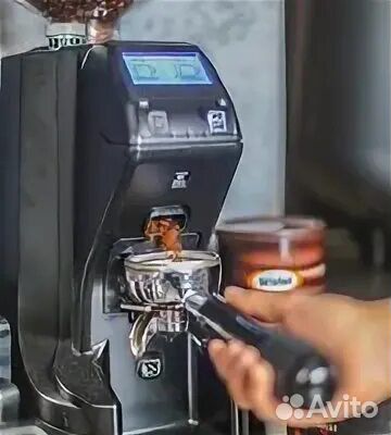 Кофемашина Nuova Simonelli в аренду для кофейни