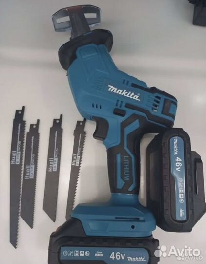 Аккумуляторная сабельная пила makita