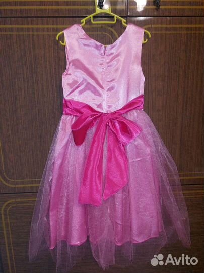 Платье для девочки б/у 110рост