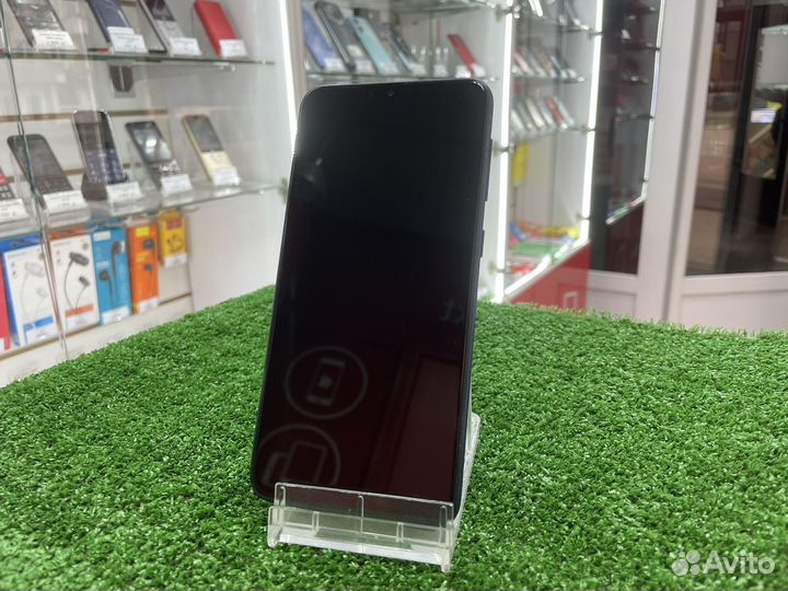Samsung Galaxy A10, 2/32 ГБ