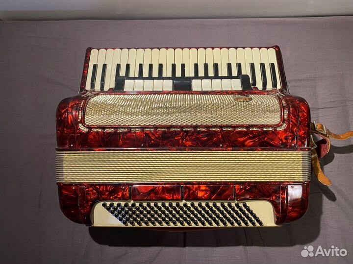 Аккордеон Концертный Horch IV-120/41 (14/3168)