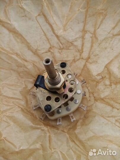 Переключатель галетный поворотный