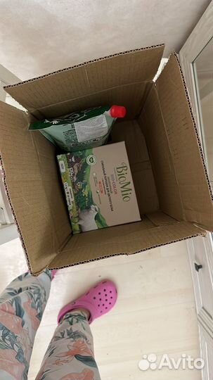 Коробка с товарами для красоты