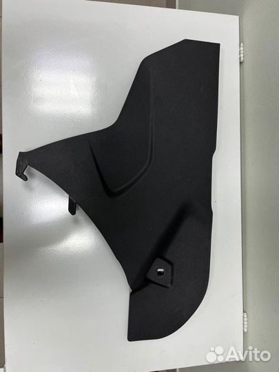 Накладка в салоне левая Ford Focus 3 седан 1.6