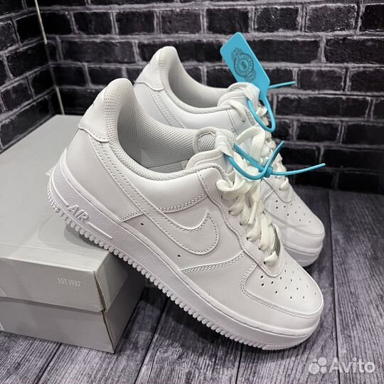 Кроссовки Nike Air Force 1 Triple White Оригинал